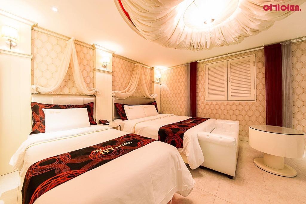 Ivy Hotel Ansan Esterno foto